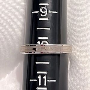 Men’s wedding ring.